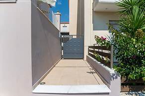 La Casa Rosa Seaside Getaway