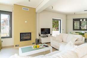 La Casa Rosa Seaside Getaway