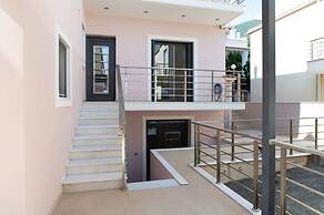 La Casa Rosa Seaside Getaway