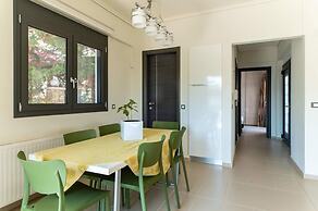 La Casa Rosa Seaside Getaway