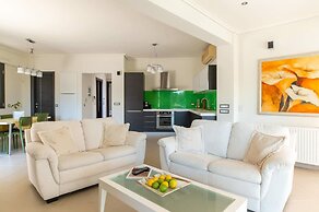 La Casa Rosa Seaside Getaway