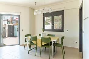 La Casa Rosa Seaside Getaway