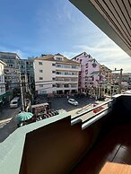 Malee Guesthouse & Restaurant