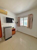 Malee Guesthouse & Restaurant