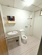 Malee Guesthouse & Restaurant