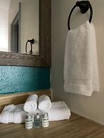 Historic Mora Inn and RV Park