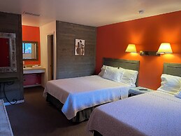 Historic Mora Inn and RV Park