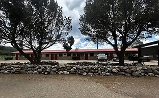 Historic Mora Inn and RV Park