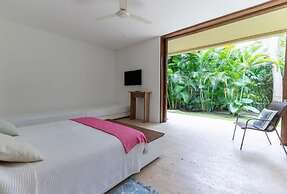 Yeguas Y64 by Wynwood House