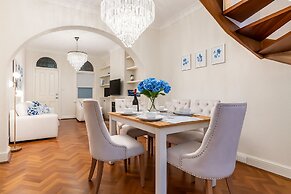 The Hamptons Paddington Home