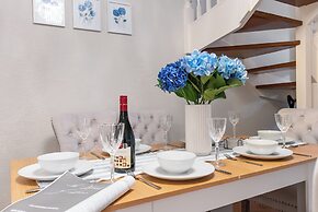 The Hamptons Paddington Home