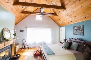 Gorgeous Garrison Gem Pool Sauna Hot Tub More