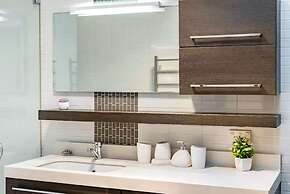 3BR Retro Escape ICC & Darling Harbour