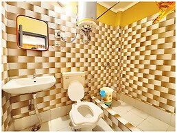 Hotel Near Boat House Mall Road Nainital