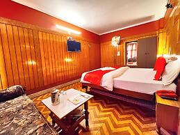 Hotel Near Boat House Mall Road Nainital