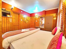 Hotel Near Boat House Mall Road Nainital