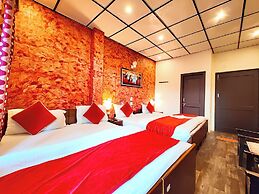 Hotel Near Boat House Mall Road Nainital