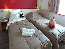 Family-friendly Retreat on the Opal Coast