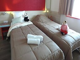 Family-friendly Retreat on the Opal Coast
