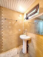 Hotel Near Naini Lake Nainital