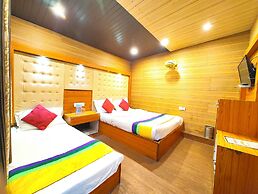 Hotel Near Naini Lake Nainital