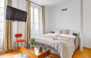 Elegant 1BR by Eiffel - Sleeps 4