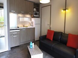 Apartment by Opal Coast Beach With Pool Access