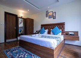 Himalayan Spurge Villa