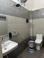 Geetatri Luxury Homestay