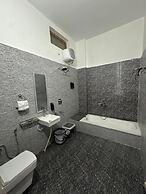 Geetatri Luxury Homestay