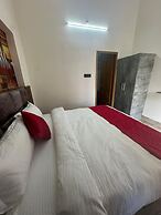 Geetatri Luxury Homestay