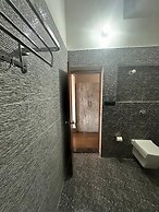 Geetatri Luxury Homestay