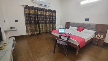 Geetatri Luxury Homestay