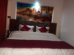 Geetatri Luxury Homestay