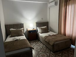 Lion Hotel