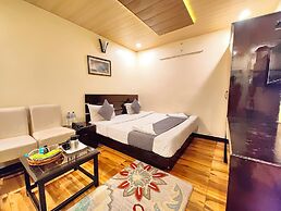 Hotel Crown Castle Mall Road Nainital