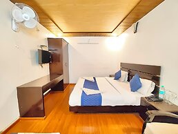 Hotel Crown Castle Mall Road Nainital