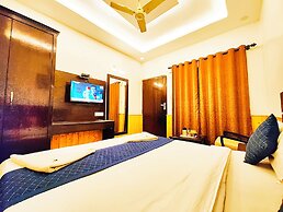 Hotel Crown Castle Mall Road Nainital