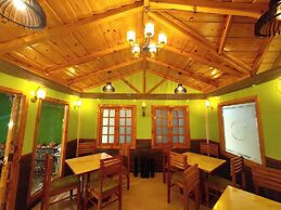 Hotel Crown Castle Mall Road Nainital