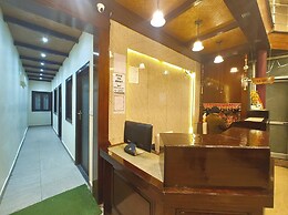 Hotel Crown Castle Mall Road Nainital