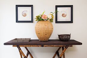 Overthemoon Luxury Pool Villas