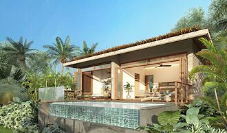 Overthemoon Luxury Pool Villas