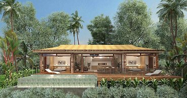 Overthemoon Luxury Pool Villas