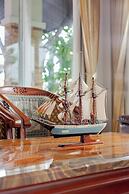 Luxury Iconic Royal Boat Pool Villa North Pattaya