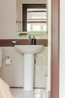 Luxury Iconic Royal Boat Pool Villa North Pattaya