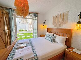 The Fountain Çeşme