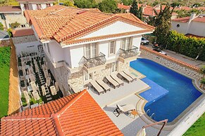 The Fountain Çeşme