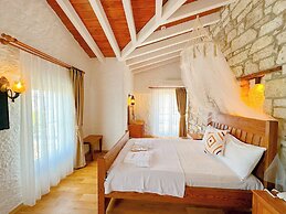 The Fountain Çeşme