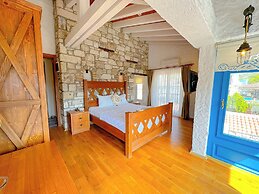 The Fountain Çeşme