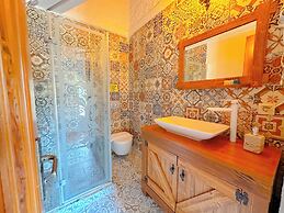 The Fountain Çeşme